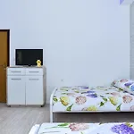 Cozy Close To Dubrovnik Apartment Neum