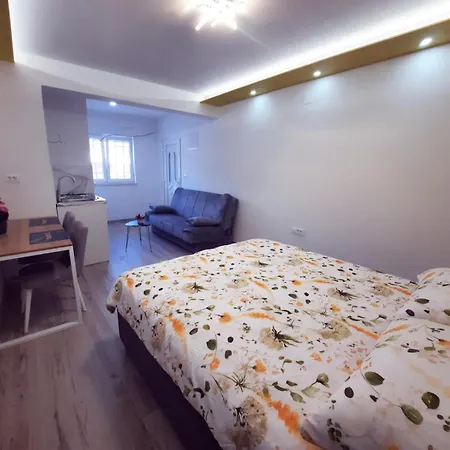 Cozy Close To Dubrovnik Neum