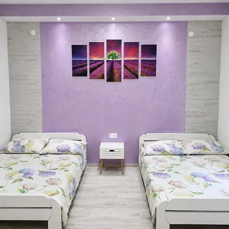 아파트 Cozy Close To Dubrovnik 네움