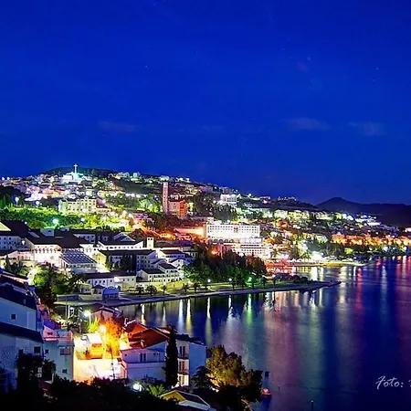 Cozy Close To Dubrovnik Apartamento Neum